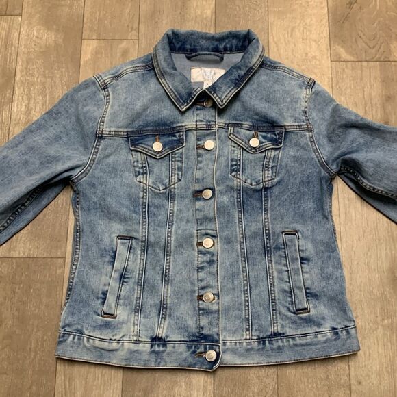 Womens Time And Tru Washed Denim Jean Jacket - Picture 3 of 6